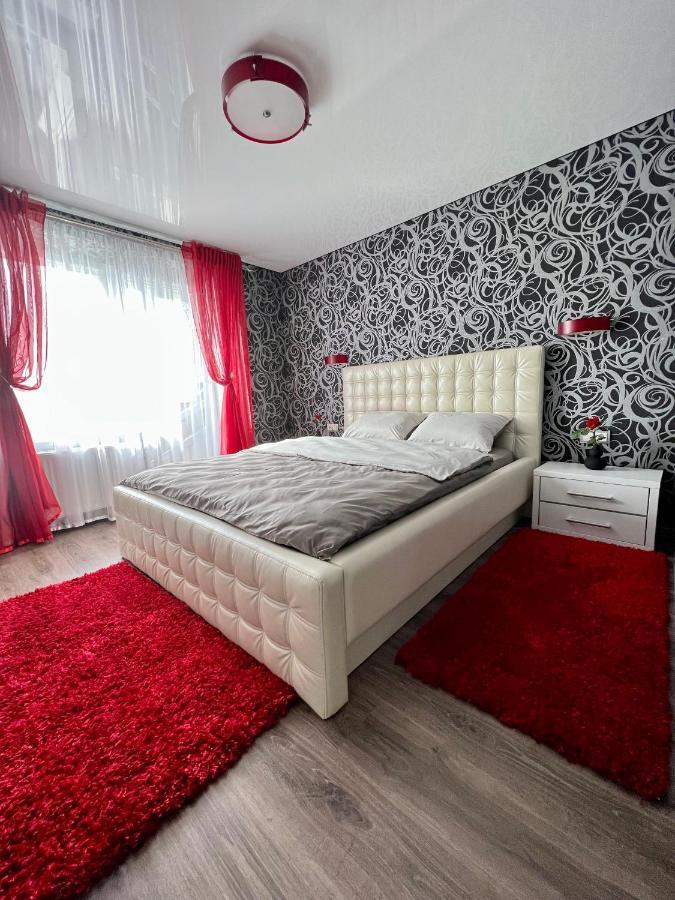 Relax. Просторі Та Затишні Апартаменти Ternopil Exterior photo