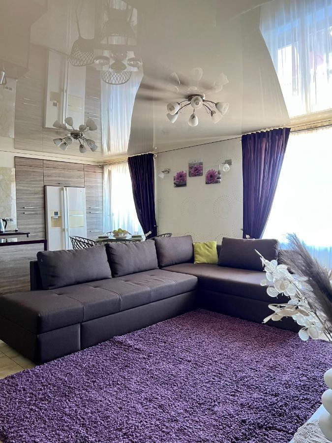 Relax. Просторі Та Затишні Апартаменти Ternopil Exterior photo