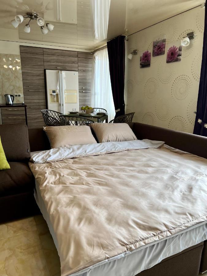 Relax. Просторі Та Затишні Апартаменти Ternopil Exterior photo
